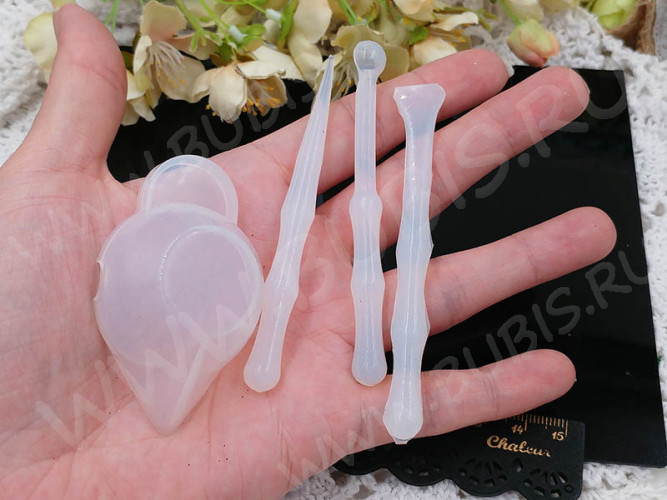 Комплект для работы со смолой 05 силиконовый стаканчик 6*4*2см + 3 силиконовых палочки 9см полупрозрачные (инструменты для бижутерии)