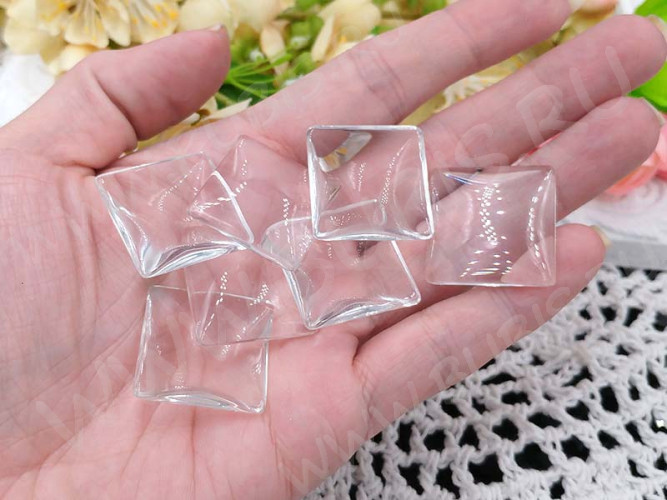 Кабошон стеклянный 26 Квадрат выпуклый 25*25*5мм прозрачный (стекло)