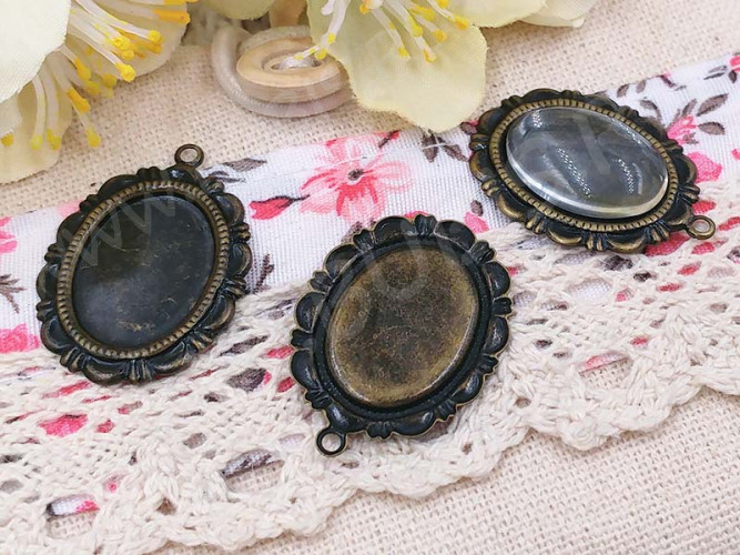 Подвеска-сеттинг Овал 09 (сеттинг 18*13мм) 28,5*20,5*1,5мм античная бронза (Brass)