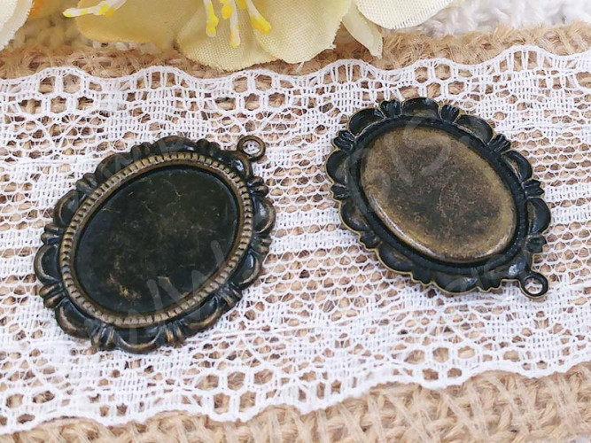 Подвеска-сеттинг Овал 09 (сеттинг 18*13мм) 28,5*20,5*1,5мм античная бронза (Brass)