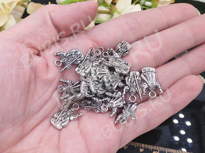 Подвеска Проповедник 01 3D 18*12*3мм античное серебро (литьё)