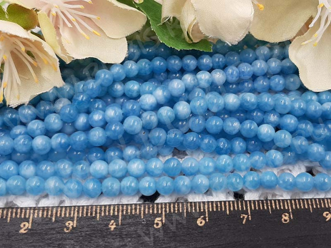 (ОПТ) Бусина округлая ГЛАДКАЯ 4мм Кварцит т.голубой (имитация Аквамарина) (камни) (НИТЬ)