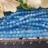 Купить (ОПТ) Бусина округлая ГЛАДКАЯ 4мм Кварцит т.голубой (имитация Аквамарина) (камни) (НИТЬ) с доставкой по России