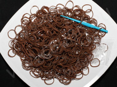 (РАСПРОДАЖА!!!) Набор для плетения браслетов 51 Loom Bands в пакете КОРИЧНЕВЫХ непрозрачных (Loom Bands) (600 резинок)