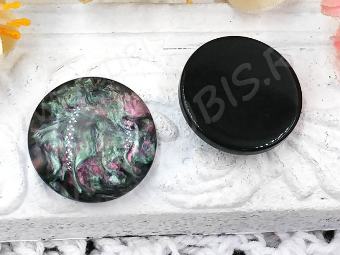 Кабошон декоративный 53 Круг имитация Гелиотиса (Пауа) 20*20*6мм мультиколор (резин)