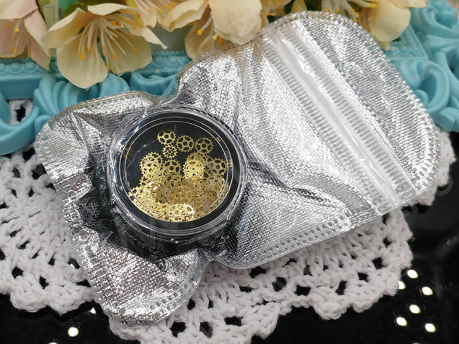 Наполнение для смолы и бутылочек 105 фигурки Шестерёнки микс золотистые в контейнере (декор)