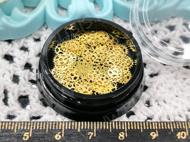 Наполнение для смолы и бутылочек 105 фигурки Шестерёнки микс золотистые в контейнере (декор)