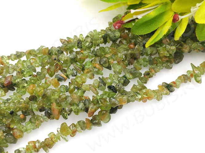 Крошка (галтовка) каменная 178 3-7мм Гранат натуральный зелёный (Гроссуляр) (камни) (нить 43-45см)
