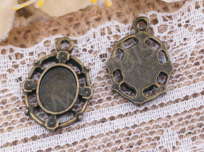 Подвеска-сеттинг Овал 14 (сеттинг 9*7мм) 19*13*2мм античная бронза (литьё)