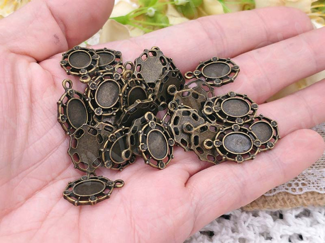 Подвеска-сеттинг Овал 14 (сеттинг 9*7мм) 19*13*2мм античная бронза (литьё)