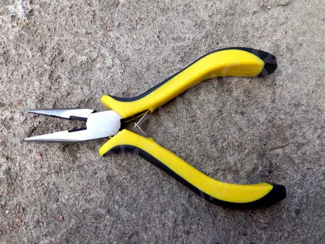 Тонкогубцы (утконосы короткие) 24 с кусачками 130мм с жёлто-чёрными ручками (инструменты для бижутерии)