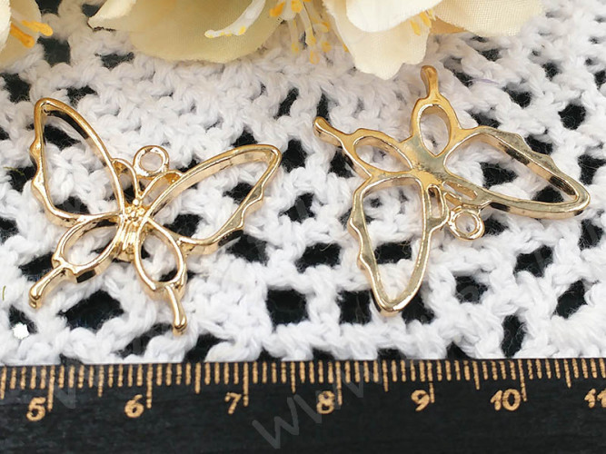 Подвеска Рамка 38 Бабочка 29,5*25*2,5мм светлое золото (литьё)