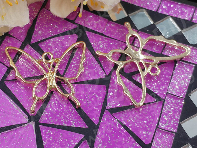 Подвеска Рамка 38 Бабочка 29,5*25*2,5мм светлое золото (литьё)