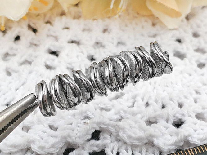 (СКИДКИ!!!) Рондели 048 волнистые 9,5*8,5*2,3мм цвет платины (литьё) (10шт.)