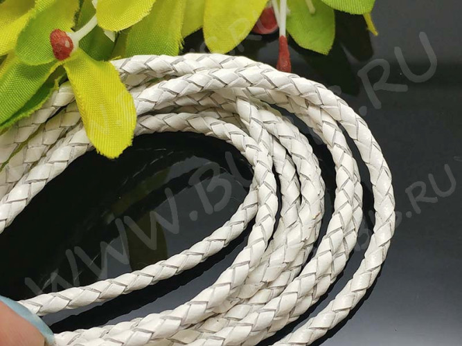 Шнур кожаный 40 натуральный плетёный круглый 3мм белый (1м)