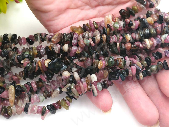 Крошка (галтовка) каменная 181 4-9мм Турмалин натуральный (камни) (нить 43-45см)