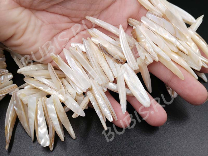 Бусина каменная Клык 17 20-35*3-5*3-4мм Перламутр белый (камни) (перламутр и ракушки) (10шт.)