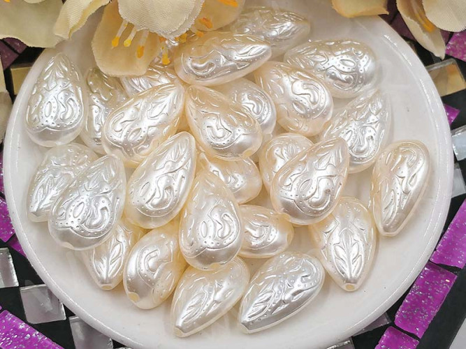 (СКИДКИ!!!) Бусина акриловая Капелька 03 с узором 18*11*6,5мм МИКС белых и айвори жемчужных (акрил) (20шт.)