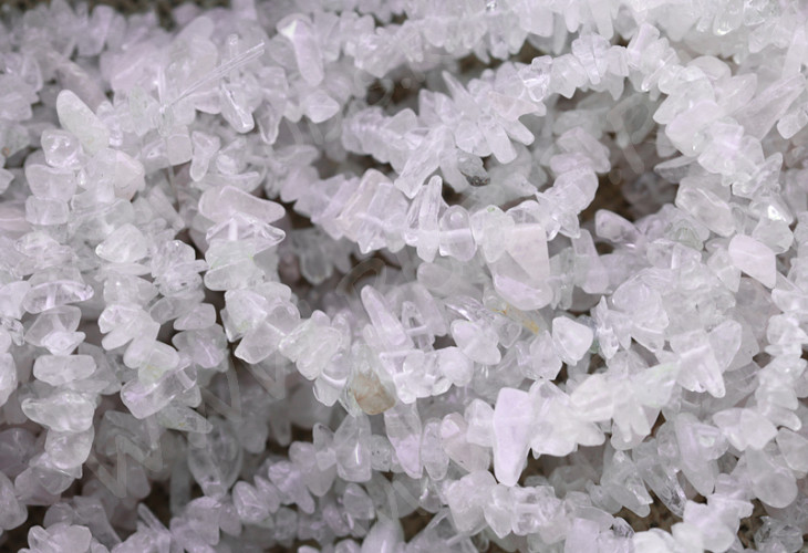 Крошка (галтовка) каменная 203 5-9мм Розовый кварц натуральный (камни) (длинная нить прим. 90см)