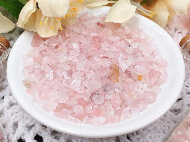 Наполнение для смолы и бутылочек 051 каменная крошка БЕЗ отверстий 2-8*2-4мм Розовый кварц натуральный (декор)