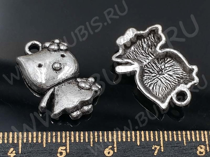 Подвеска Китти 02 с цветочками 22,3*14,5*4мм античное серебро (литьё)