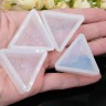 Купить Молд 087 для эпоксидной смолы Треугольник с неровным дном 30*30*13мм (силикон) с доставкой по России