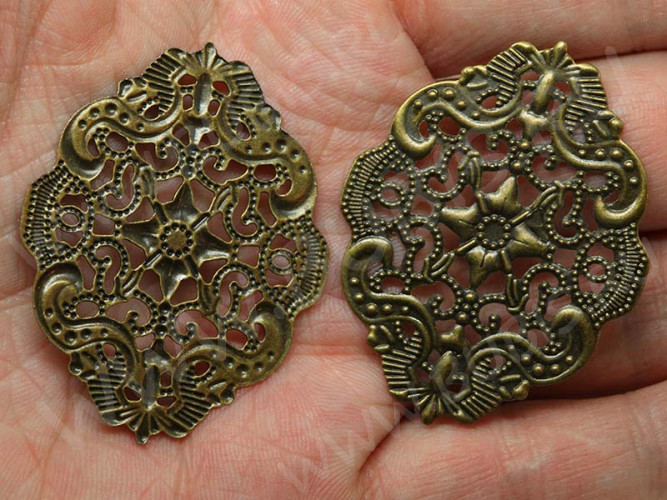 Декоративный элемент 049 Овальный ажурный 44*34*0,6мм античная бронза (Iron) (имитация скани)