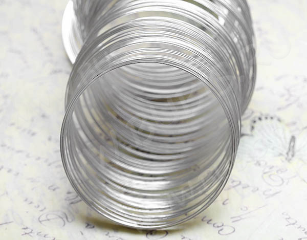 Мемори проволока - пружина - основа для браслета плоская 55*1,2*0,5мм серебристая (10 витков)