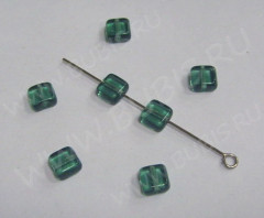 Бусина Квадратик 02 6*6*3,5мм изумрудный прозрачный (стекло) (10шт.)