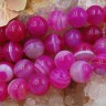 Купить (ОПТ) Бусина округлая ГЛАДКАЯ 12мм Агат Мадагаскарский фуксия с молочным (камни) (НИТЬ) с доставкой по России