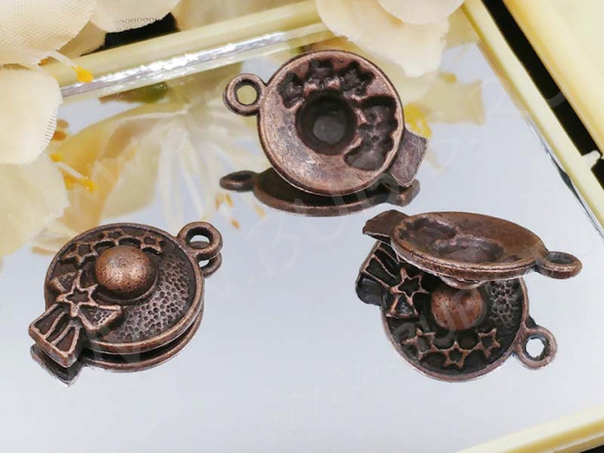 Подвеска Шляпа 01 3D 19*13*4мм античная медь (литьё)