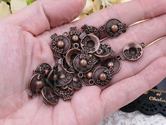 Подвеска Шляпа 01 3D 19*13*4мм античная медь (литьё)