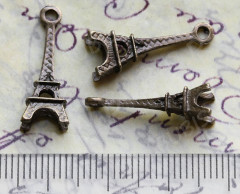Подвеска Эйфелева башня 06 3D 21,5*8*5мм античная бронза (литьё)