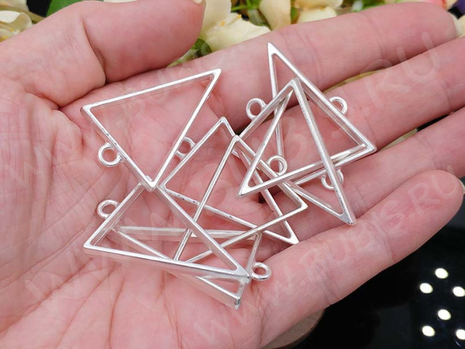 Подвеска Рамка 10 Треугольник 39*25*3,5мм матовая серебристая (литьё)