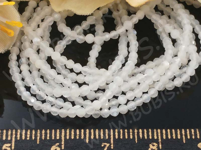 (ОПТ) Бусина округлая ГРАНЁНАЯ "каменный бисер" 2мм Лунный камень натуральный (камни LUX) (НИТЬ)