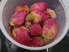 Сухие цветы 10 Бутоны роз в коробочке (натуральные цветы)