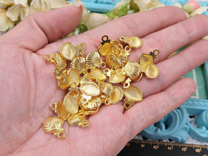 Подвеска Раковина 13 15*12,5*2,5мм золотистая (литьё)