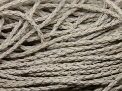 Шнур кожаный 05 кожзам плетёный круглый 3мм бежевый (1м)