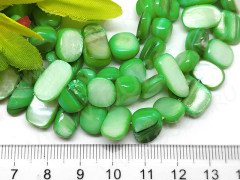 Бусина каменная Бесформенная 10 Галтовка 8-16мм Перламутр св.зелёный (камни) (10шт.)