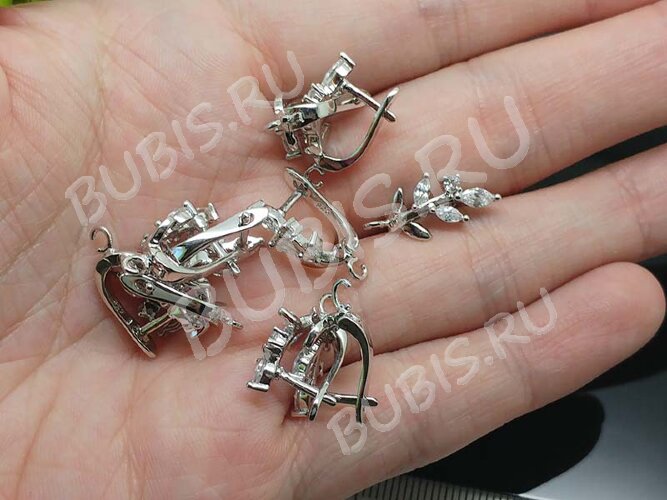 Швензы с английским замком №48 серебро с пробой 925 и кубическим цирконием 18*12*8,5мм цвет платины и прозрачный (Sterling Silver с родиевым покрытием) (1 пара)