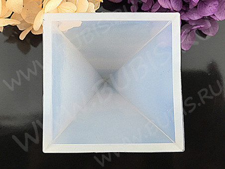 Молд 062 для эпоксидной смолы Пирамидка 4 грани 20*20*19мм (силикон)