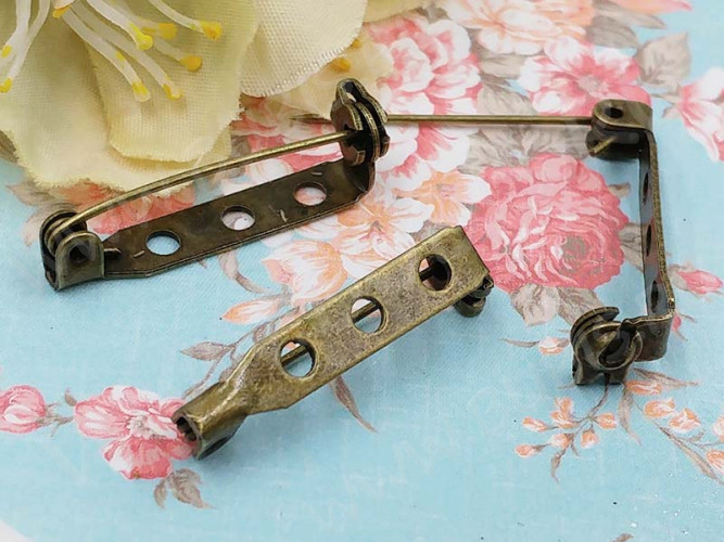 (СКИДКИ!!!) Основа (заготовка) для броши №94 булавка 3 отверстия с замочком 25*7мм античная бронза (Iron) (10шт)