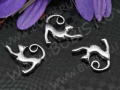 Подвеска Кошка 33 3D с хвостиком 17*14*3,4мм античное серебро (литьё)