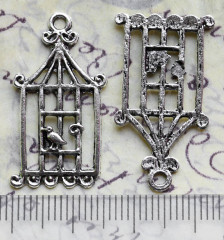 Подвеска Клетка 05 плоская с птичкой 30*17*1,9мм античное серебро (литьё)