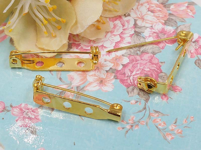 (СКИДКИ!!!) Основа (заготовка) для броши №94 булавка 3 отверстия с замочком 25*7мм золотистая (Iron) (10шт)