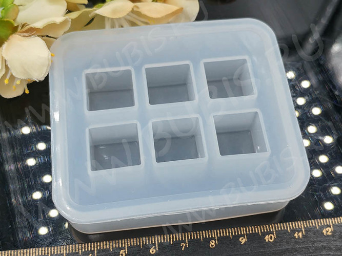 Молд 122 для эпоксидной смолы 81*70*18мм Кубы (кубики) 16мм (силикон)