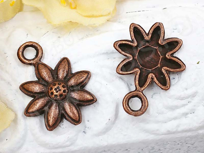 Подвеска Цветочек 13 20*15*3мм античная медь (литьё)