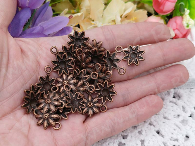 Подвеска Цветочек 13 20*15*3мм античная медь (литьё)
