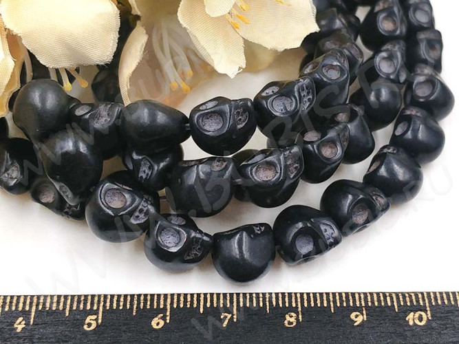 (ОПТ) Бусина каменная Череп 02 Говлит синт. 10*9*8мм черный (камни) (НИТЬ)