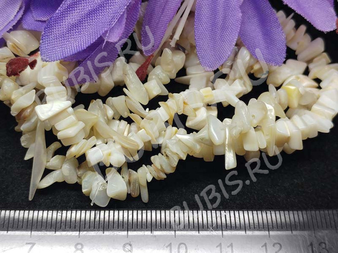 Крошка (галтовка) каменная 231 5-9мм Перламутр белый молочный натуральный (камни) (длиинная нить прим. 80см)